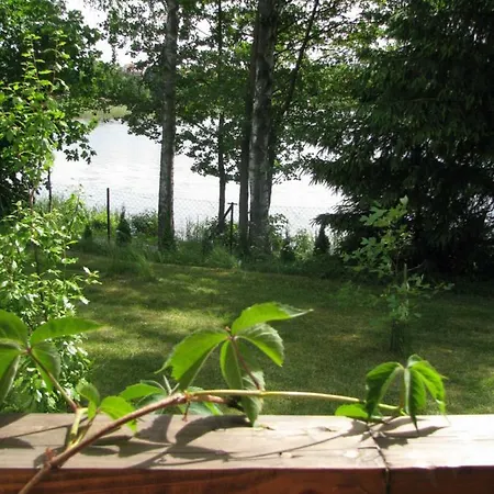 Nad Jeziorem Wydminskim 度假居 *