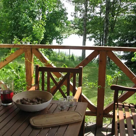 度假居 Nad Jeziorem Wydminskim *