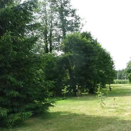 度假居 Nad Jeziorem Wydminskim 维德米内